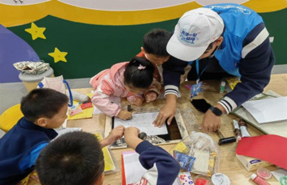 艺绘初心铸国魂 青春宣讲续新篇丨湖北美术学院“两弹一星”精神宣讲团开展2025年度宣讲工作1200